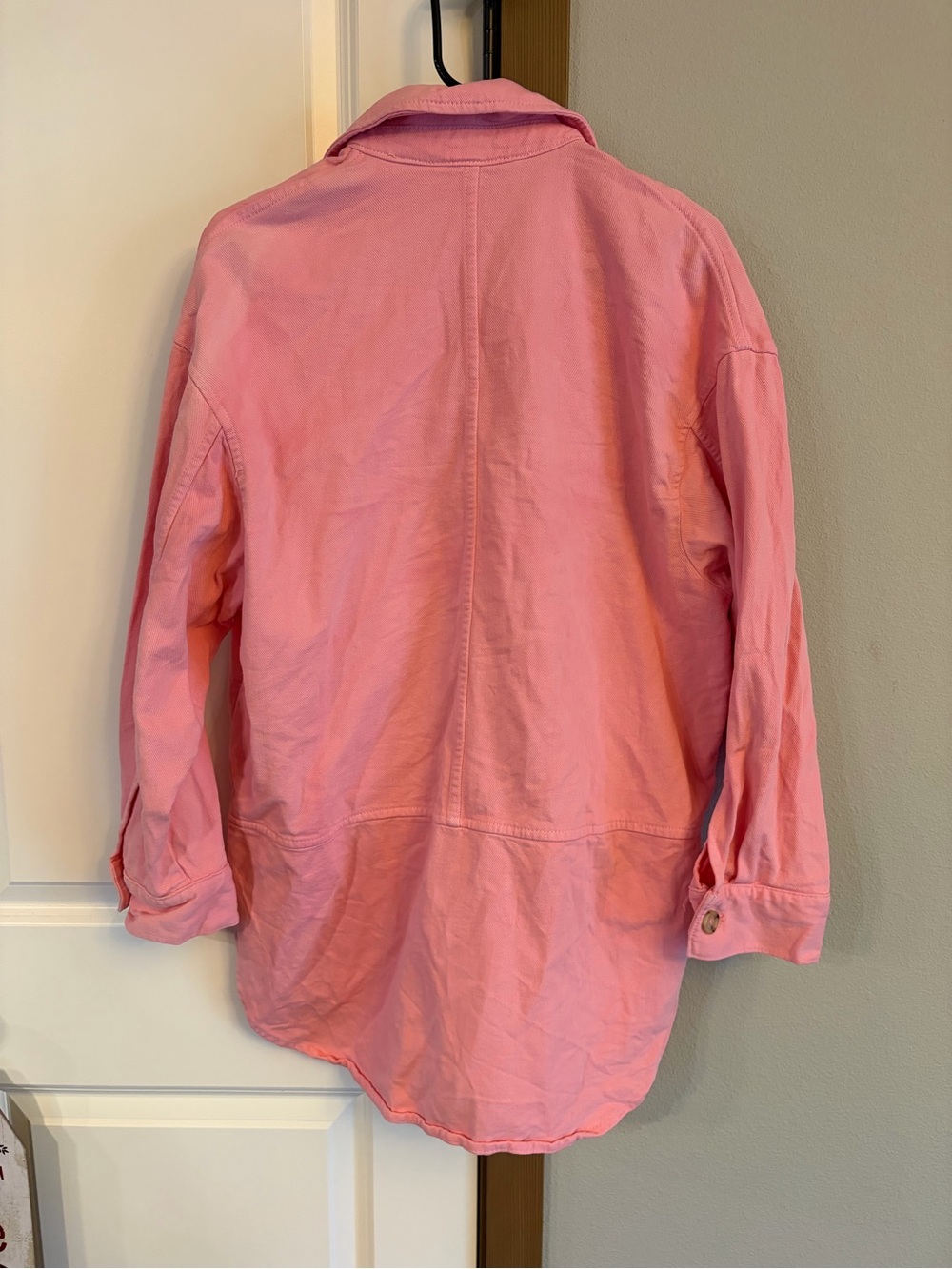 Zara Women’s Hot Pink Denim Oversized Button Up Long Sleeve Jacket Size Small - Picture 6 of 8
